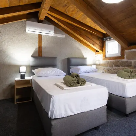 Apartman Ps Heritage Stone House *