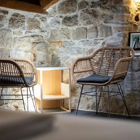 Ps Heritage Stone House Split